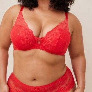 Torrid XO plunge push up floral lace straight back bra, 38DD NWOT